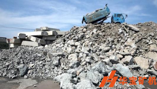 移動式破碎機建筑垃圾處理廢物再利用，需要政企共同努力解決